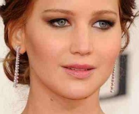 اعتمدي المكياج الفرنسي على طريقة النجمات